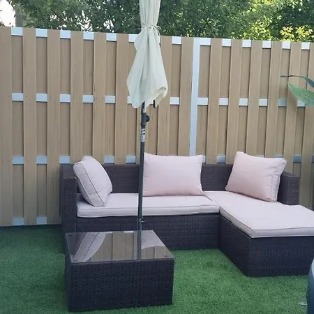 Krásný S Vybavením A Bezplatným Parkovanim Banská Bystrica