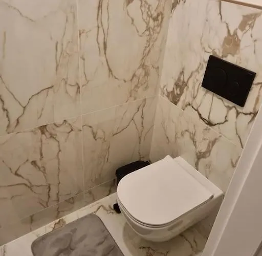 Krasny S Vybavenim A Bezplatnym Parkovanim Apartment Banska Bystrica