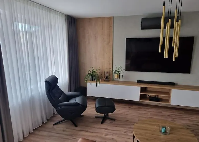 Krasny S Vybavenim A Bezplatnym Parkovanim